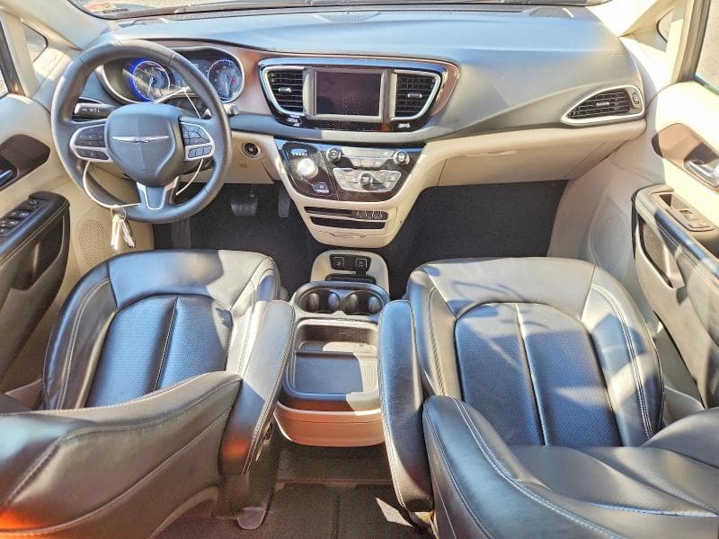2021 CHRYSLER VOYAGER LXI 8
