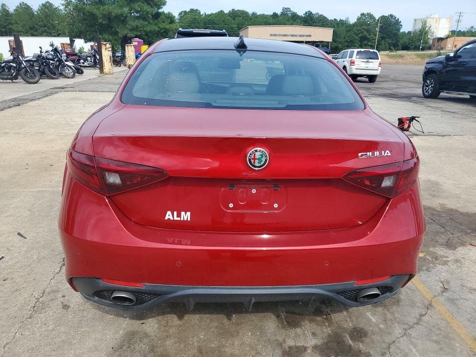 2017 ALFA ROMEO GIULIA TI 6