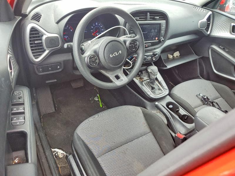 2022 KIA SOUL LX 8