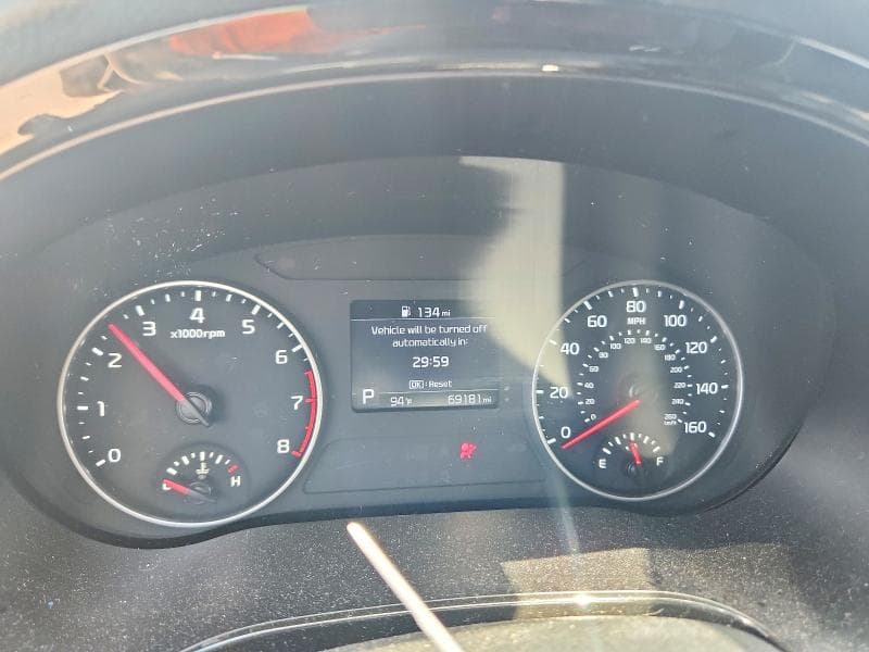 2022 KIA SELTOS S 9