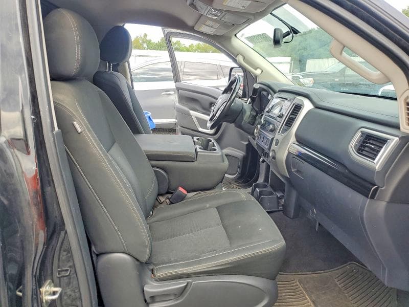 2017 NISSAN TITAN SV 10