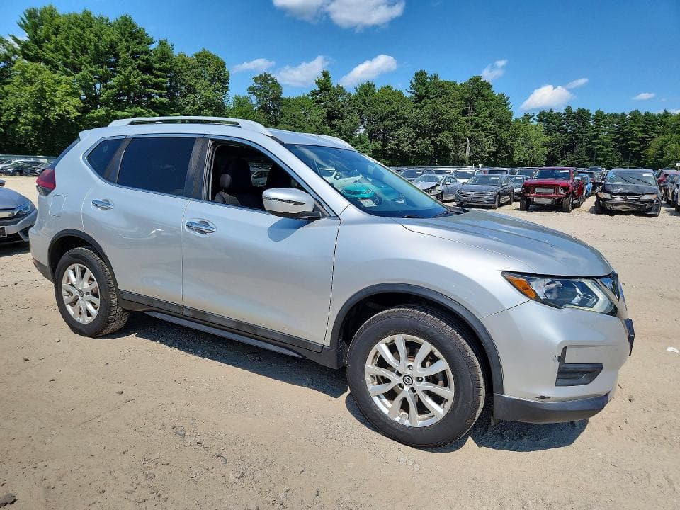 2018 NISSAN ROGUE SV 4