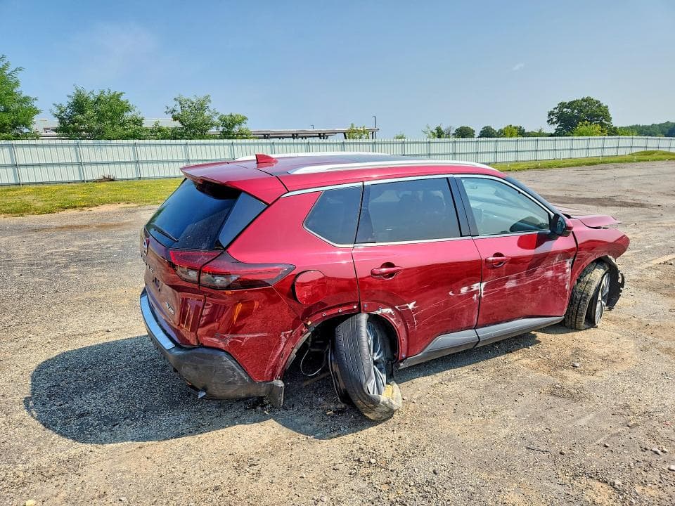 2021 NISSAN ROGUE SV 3