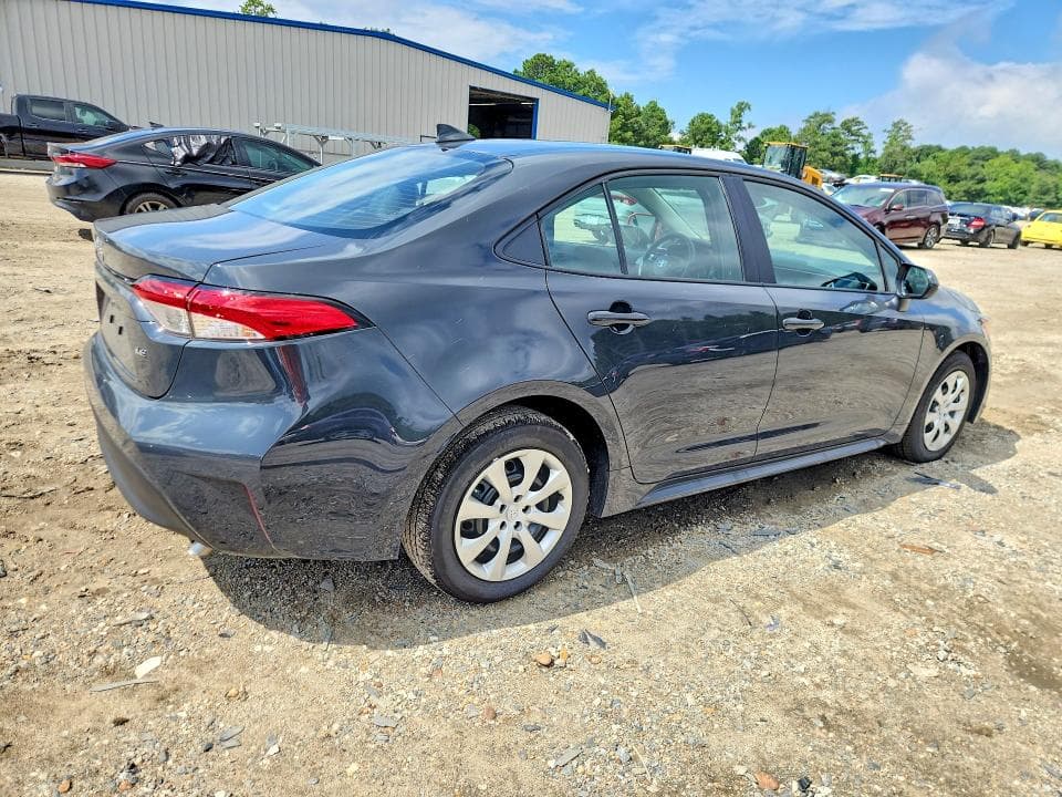 2026 TOYOTA COROLLA LE 3