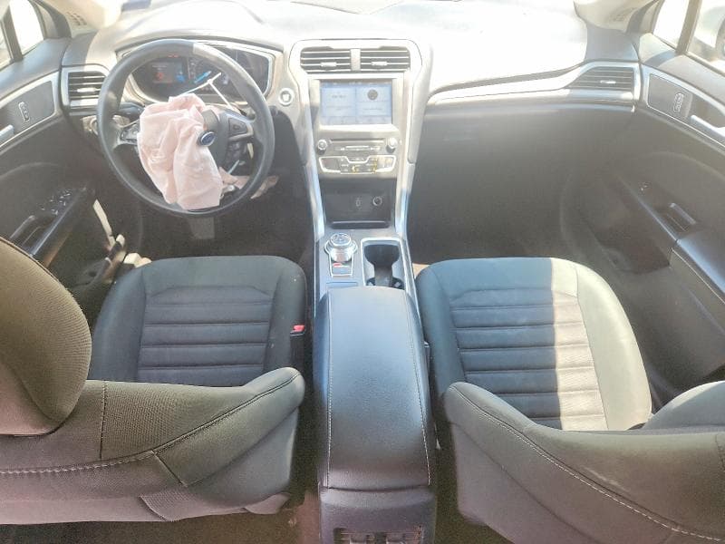 2017 FORD FUSION SE 8