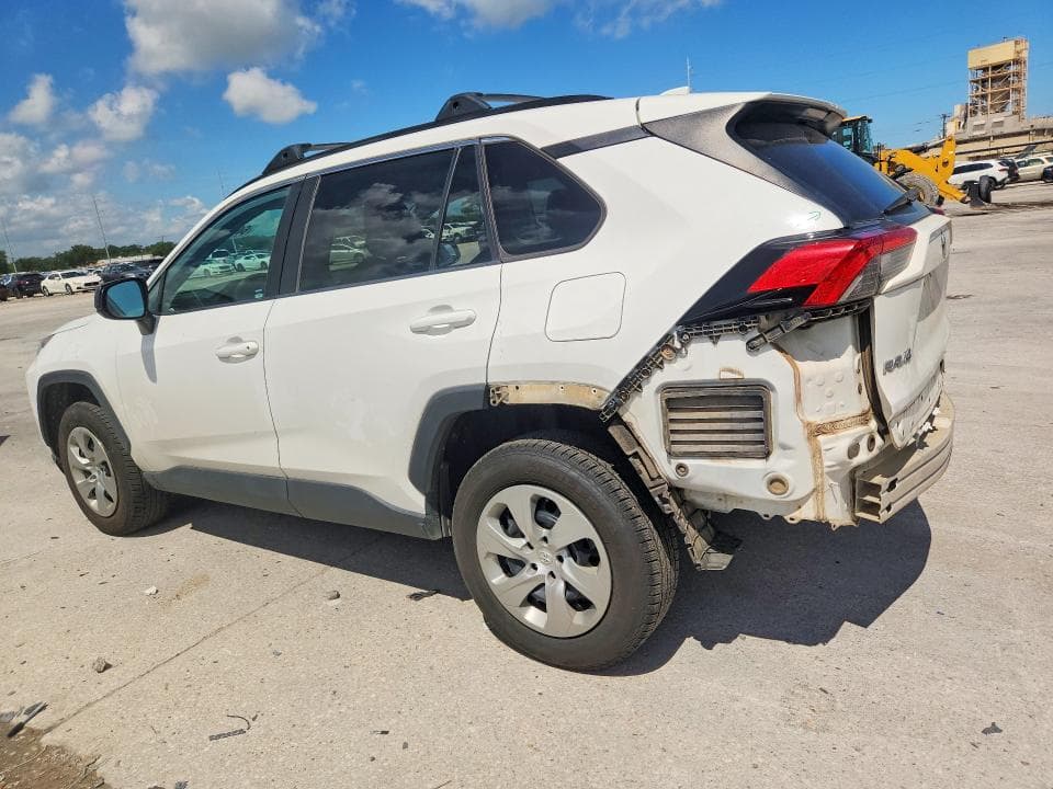 2019 TOYOTA RAV4 LE 2