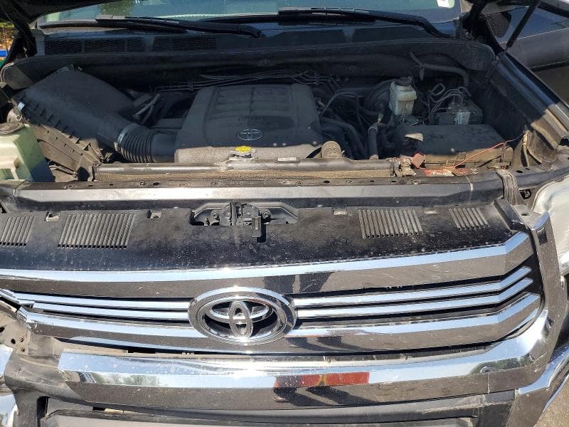 2017 TOYOTA TUNDRA SR5 11