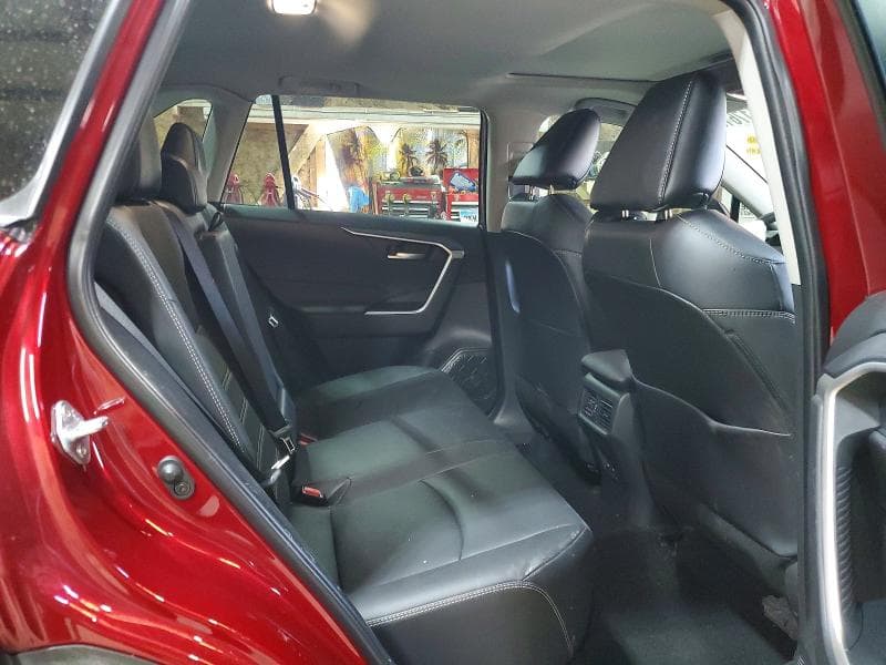 2024 TOYOTA RAV4 XLE PREMIUM 11