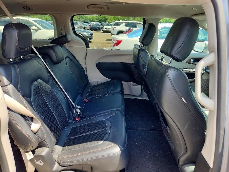 2019 CHRYSLER PACIFICA TOURING L 11
