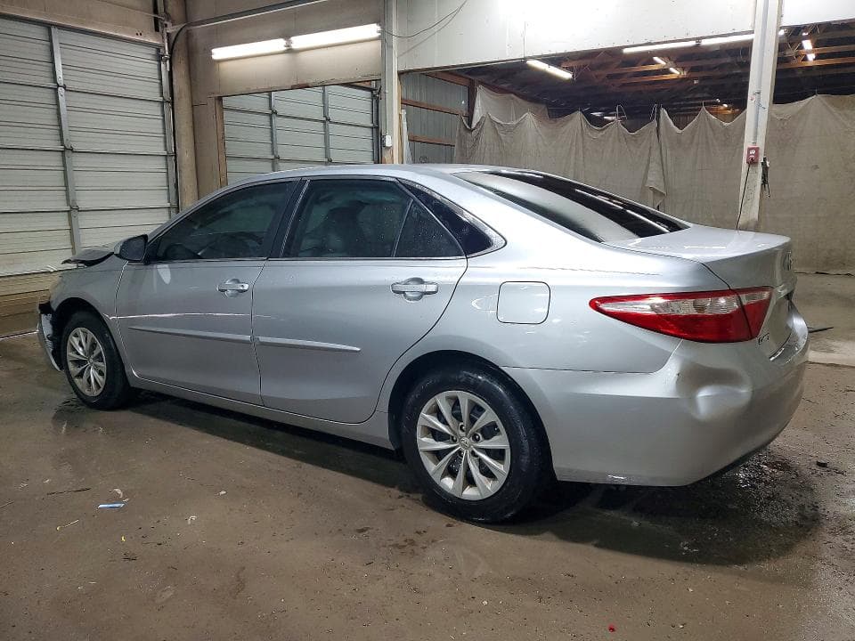 2017 TOYOTA CAMRY LE 2