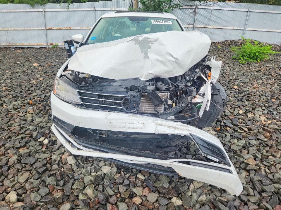 2017 VOLKSWAGEN JETTA SE 5