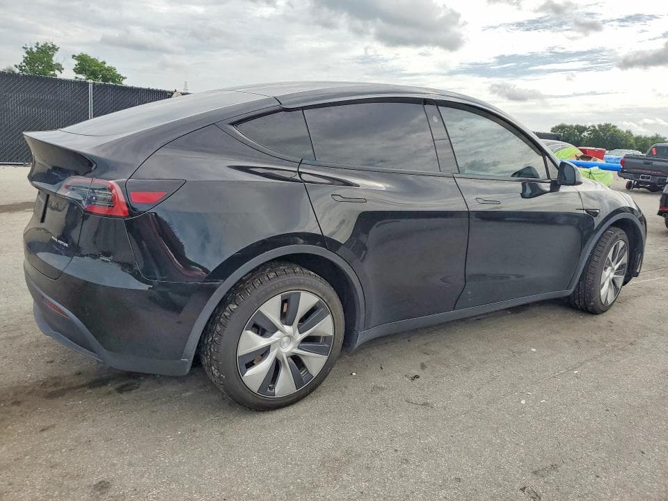 2023 TESLA MODEL Y 3
