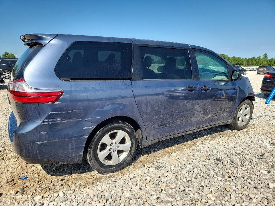 2017 TOYOTA SIENNA L 7-PASSENGER 3