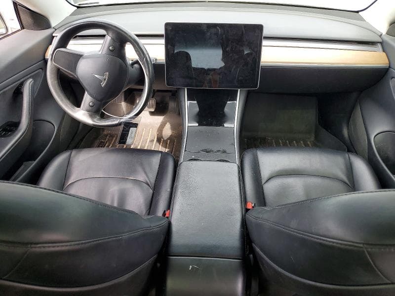 2018 TESLA MODEL 3 8