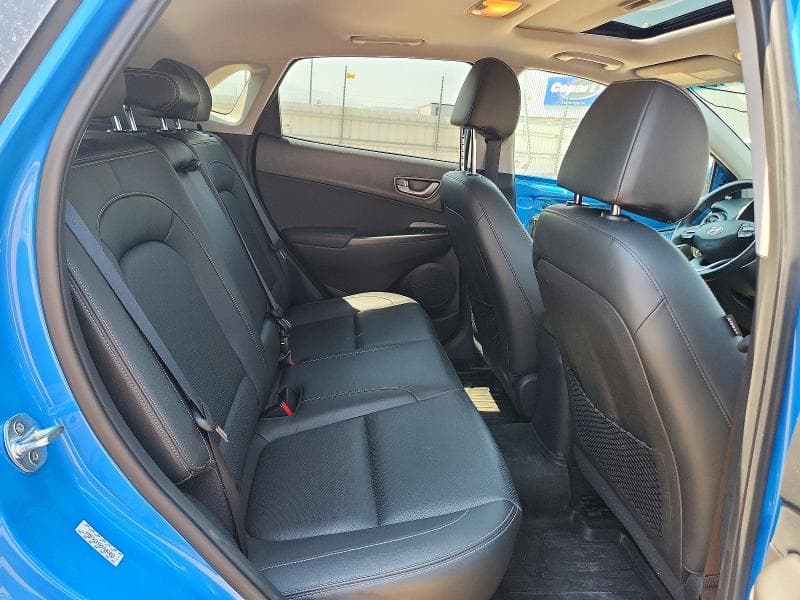 2021 HYUNDAI KONA ULTIMATE 9