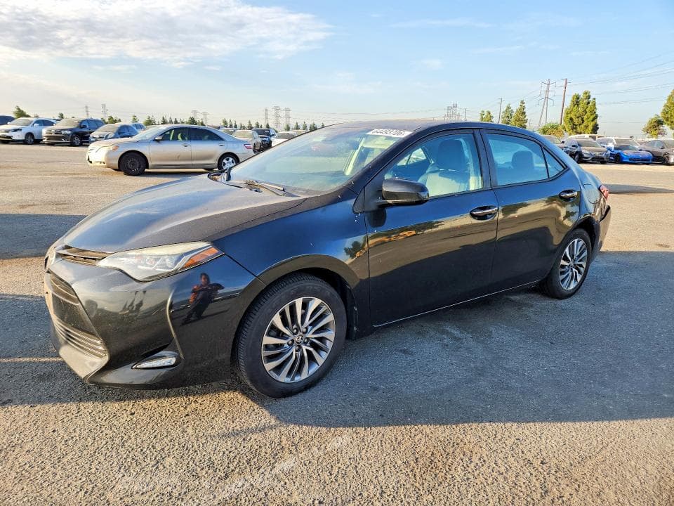 2018 TOYOTA COROLLA XLE - 1