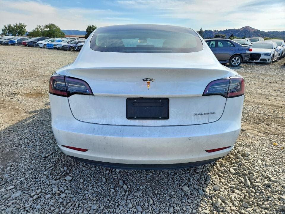 2020 TESLA MODEL 3 6
