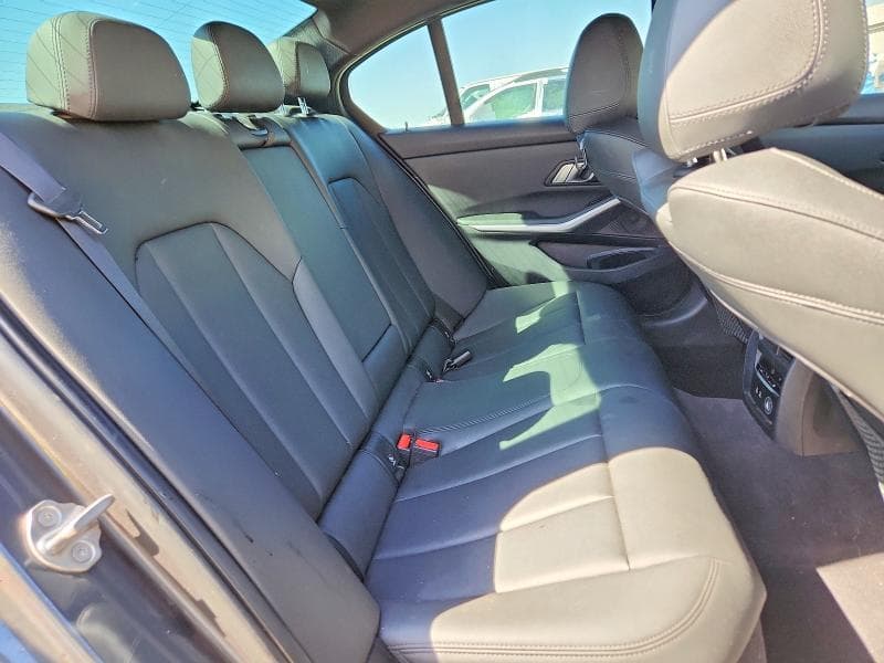 2019 BMW 330I 10