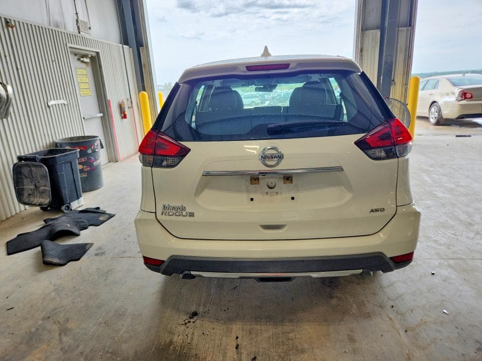 2020 NISSAN ROGUE S 6