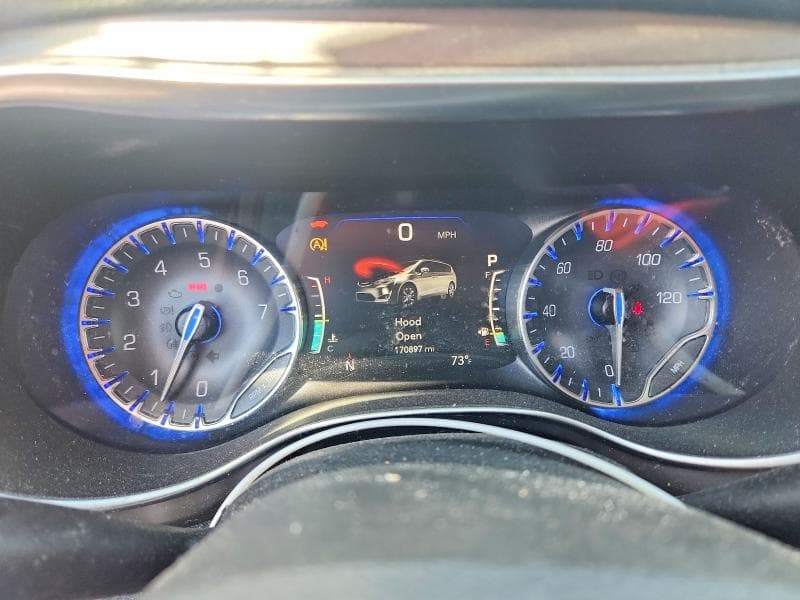 2018 CHRYSLER PACIFICA LIMITED 9