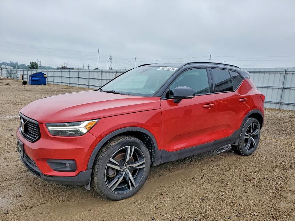 2020 VOLVO XC40 T5 R-DESIGN