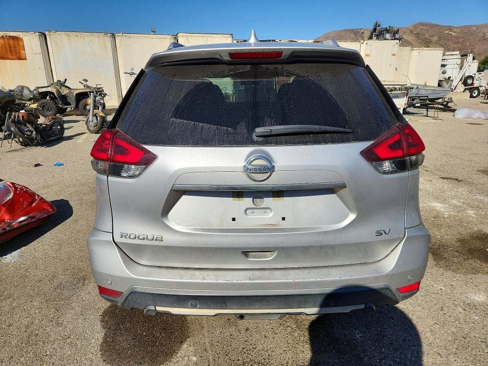 2020 NISSAN ROGUE SV 6
