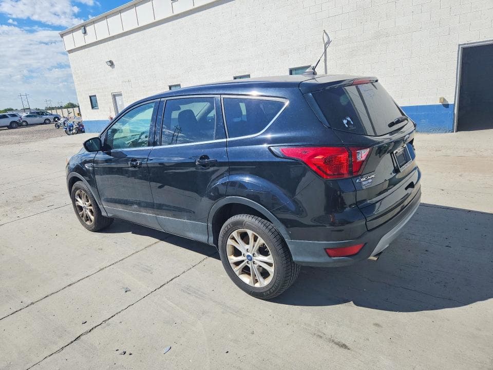 2019 FORD ESCAPE SE 2