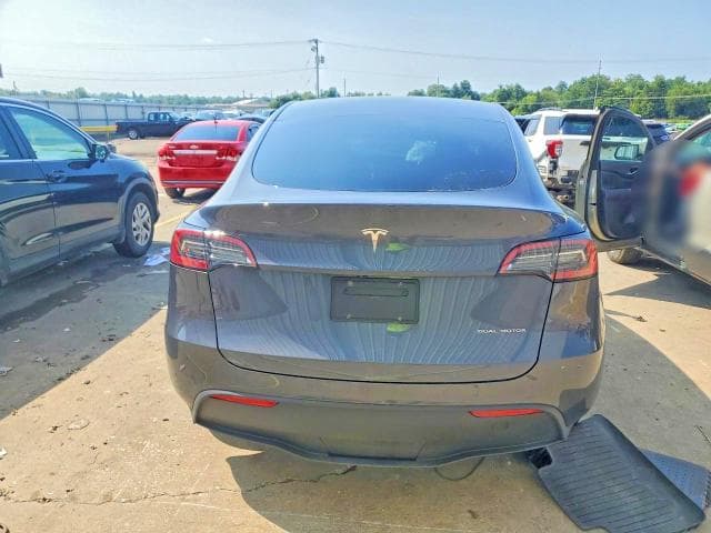 2023 TESLA MODEL Y 6