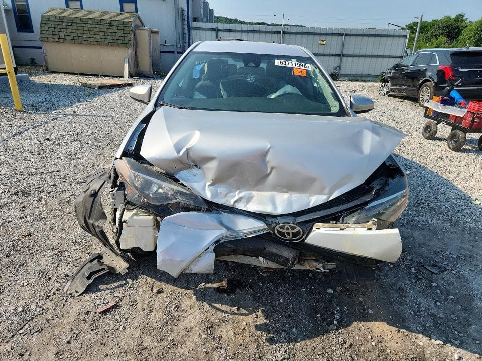 2017 TOYOTA COROLLA LE 5