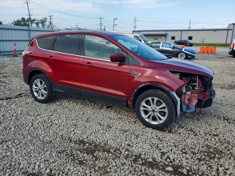2017 FORD ESCAPE SE 4