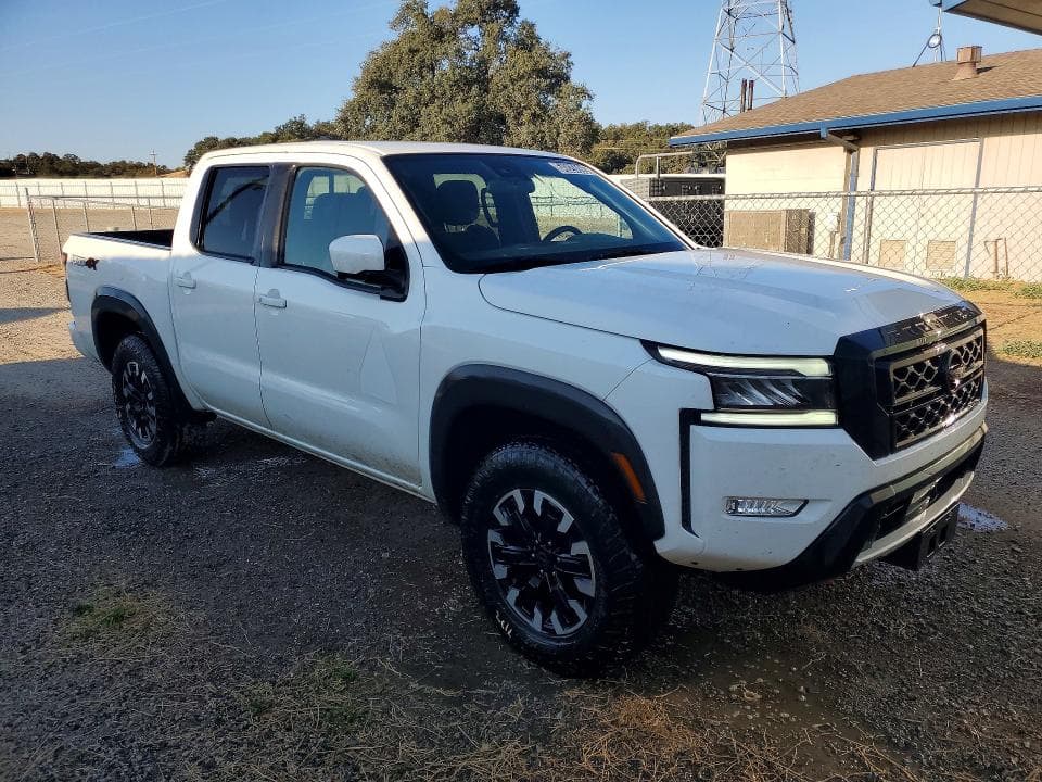 2024 NISSAN FRONTIER PRO-4X 4
