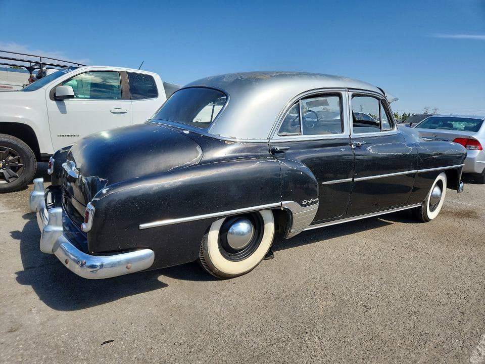 1952 CHEVROLET DELUXE 2 DOOR 3