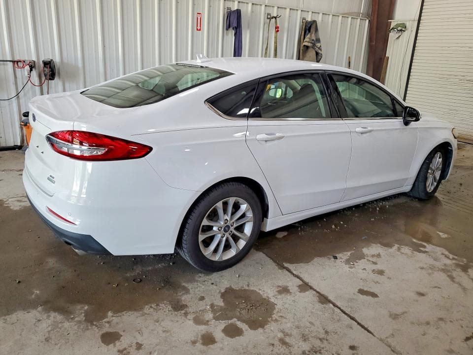 2020 FORD FUSION SE 3