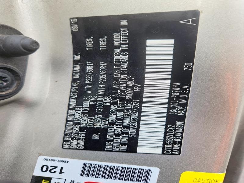 2017 TOYOTA SIENNA XLE 8-PASSENGER 12