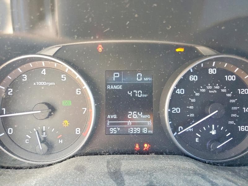 2017 HYUNDAI ELANTRA SE 9