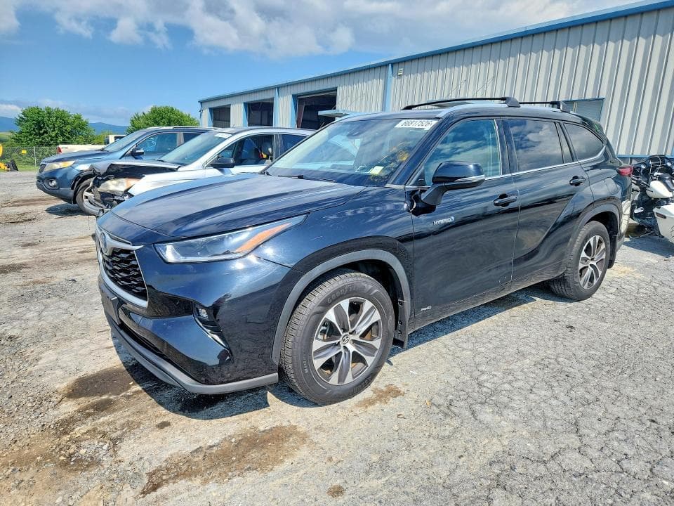 2021 TOYOTA HIGHLANDER HYBRID XLE - 1