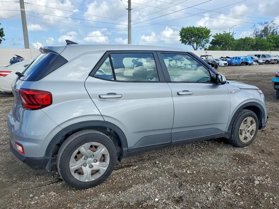2020 HYUNDAI VENUE SE 3