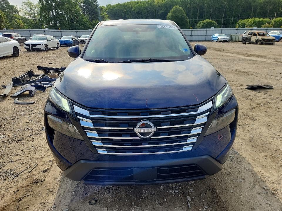 2025 NISSAN ROGUE SV 5