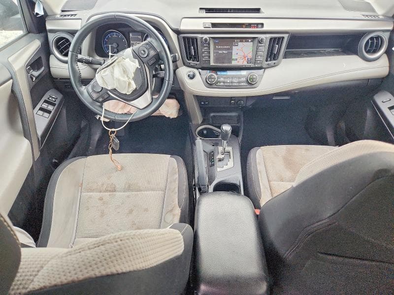 2018 TOYOTA RAV4 XLE 8