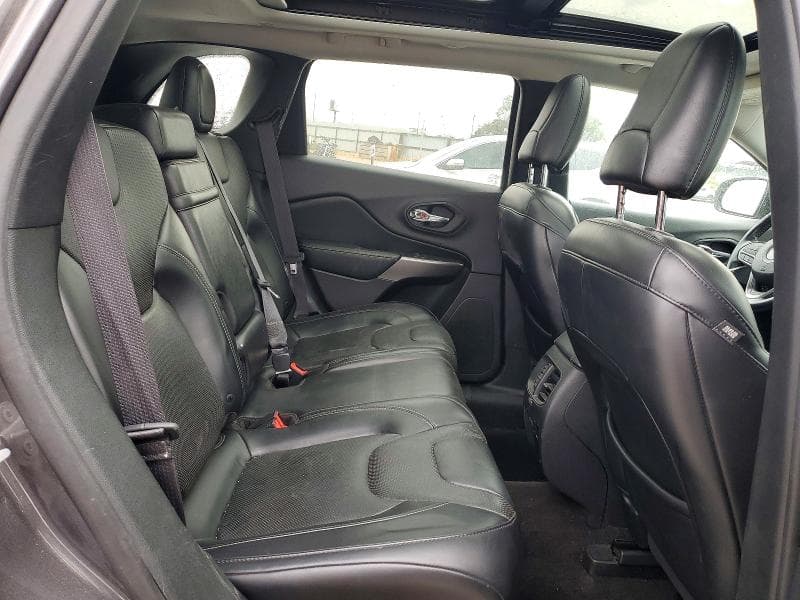 2019 JEEP CHEROKEE LIMITED 11
