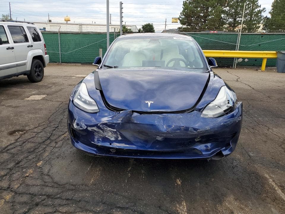 2018 TESLA MODEL 3 5