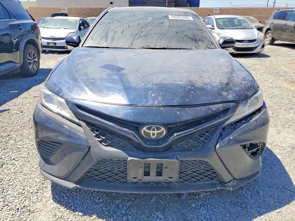 2019 TOYOTA CAMRY SE 5