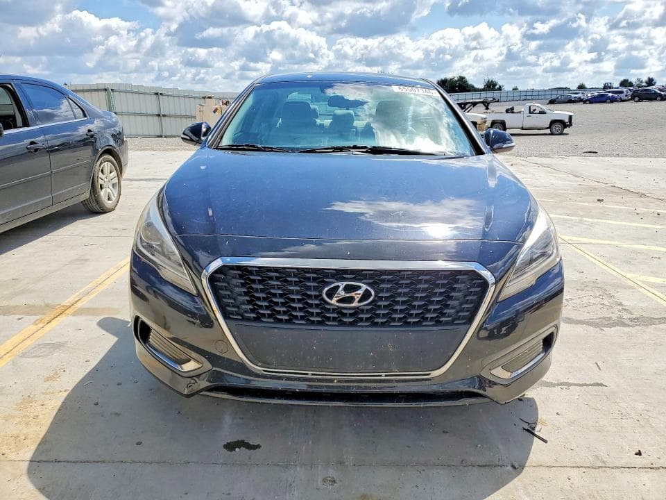 2017 HYUNDAI SONATA HYBRID SE 5