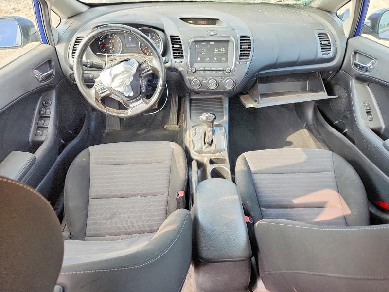 2017 KIA FORTE S 8