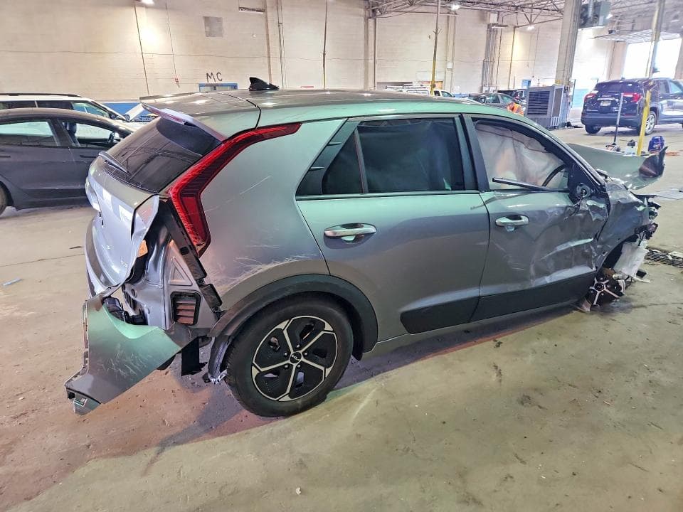 2026 KIA NIRO LX 3