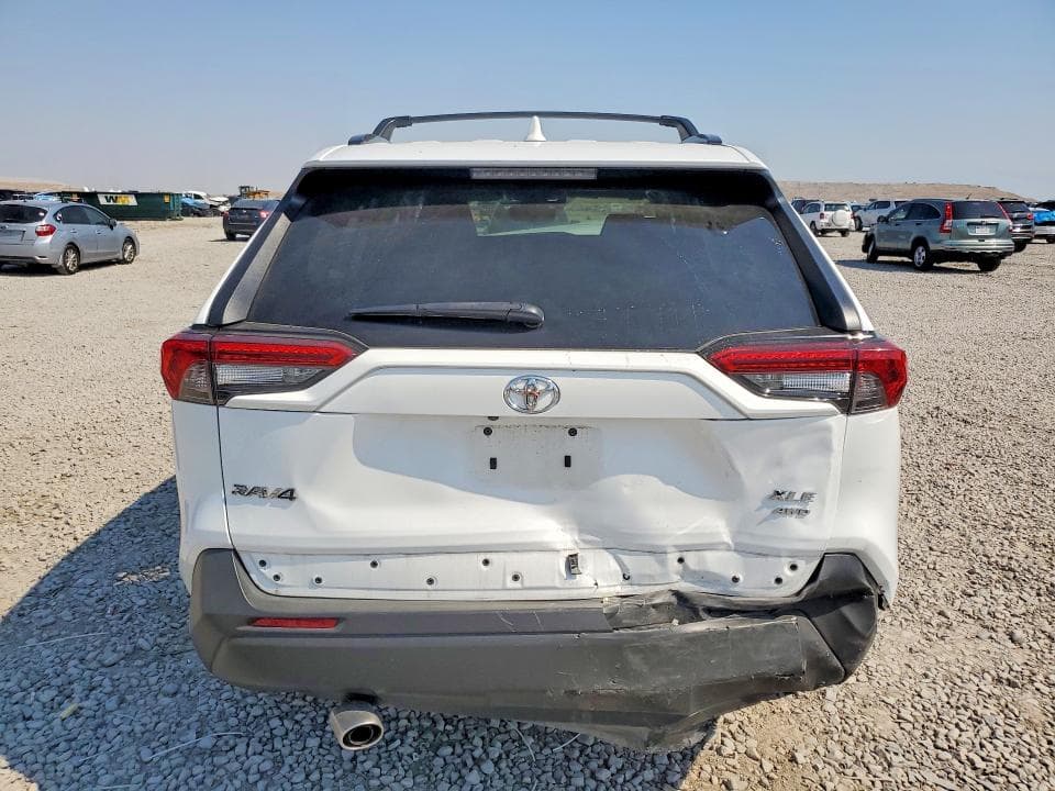 2021 TOYOTA RAV4 XLE 6