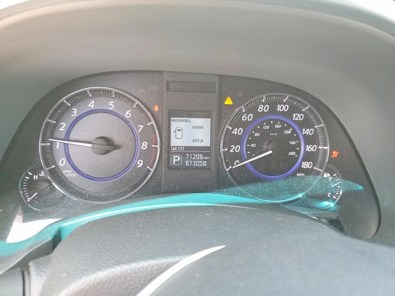 2017 INFINITI QX70 BASE 9