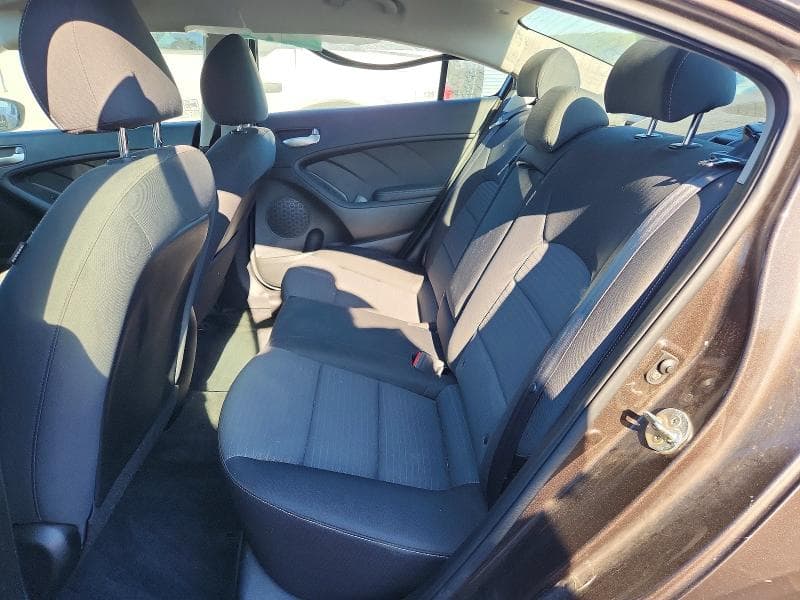 2018 KIA FORTE LX 10