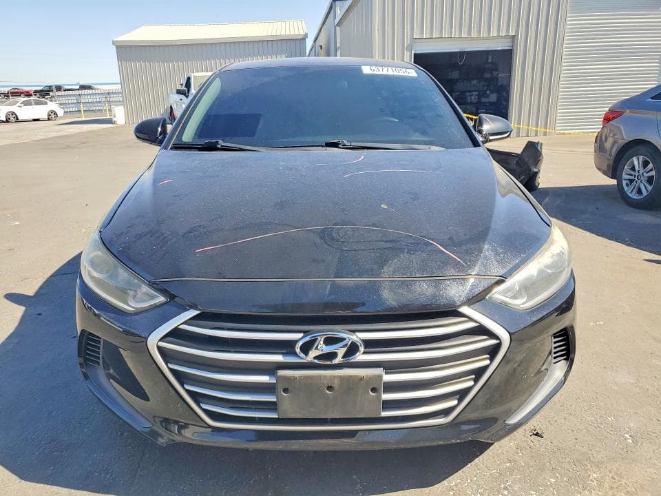 2017 HYUNDAI ELANTRA SE 5