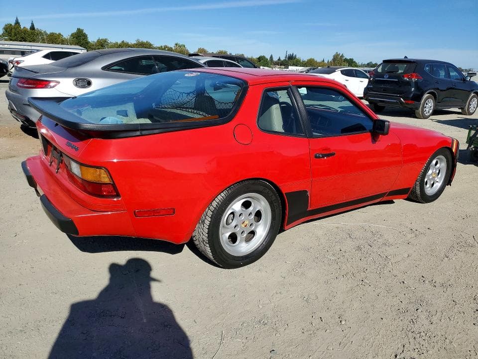 1986 PORSCHE 944 3